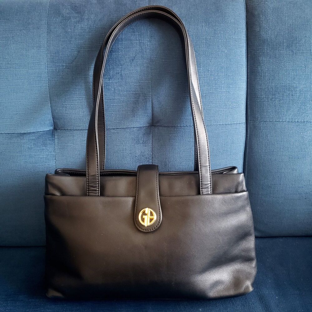 Classic Giani Bernini Black Leather Shoulder Bag w/Gold Tone Hardware Everyday